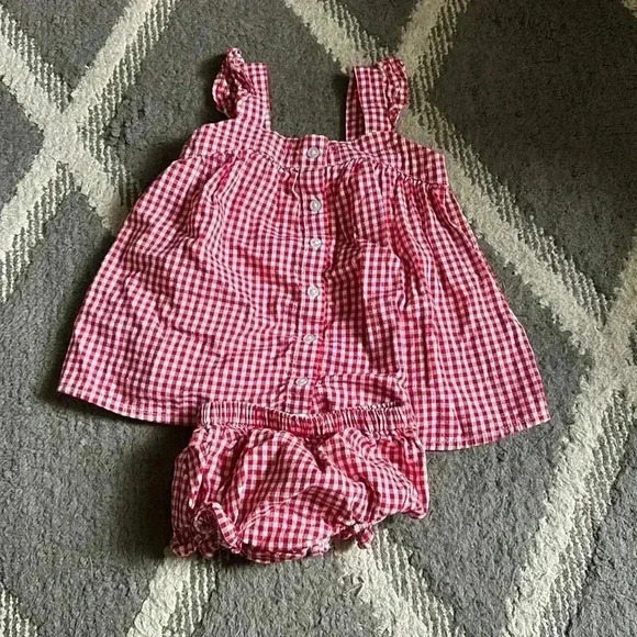 crown & ivy Other - Girls outfit